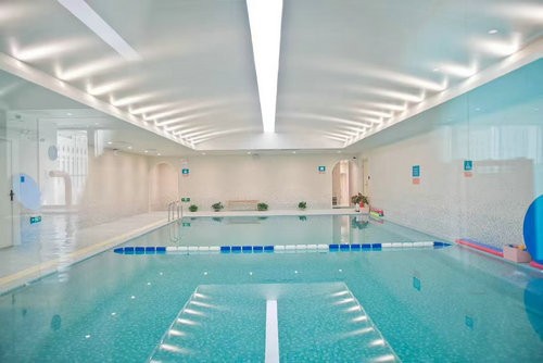 儿童水育游泳技能培训游泳池混凝土贴砖游泳池